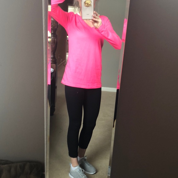 Nike Tops - NWOT Nike Dri-Fit XS Long-sleeve Shirt